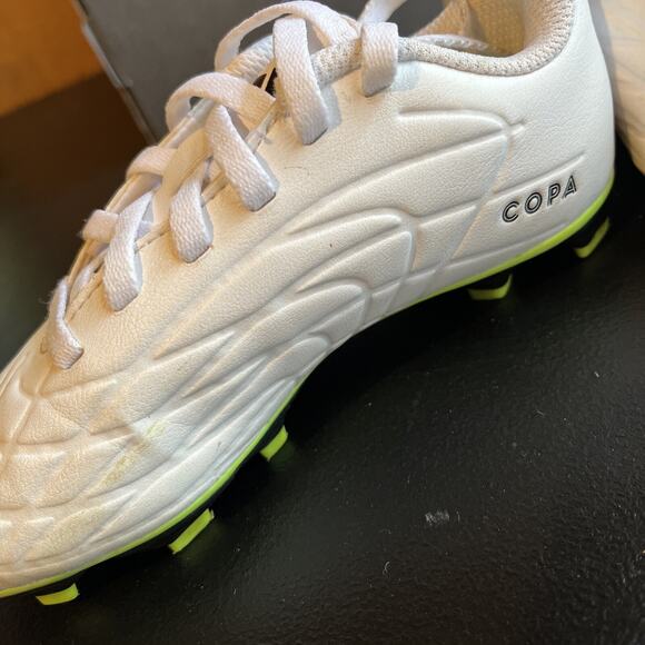 Children Unisex adidas Kids Soccer Copa Pure.4 Firm Ground 11.5k - Picture 4 of 10